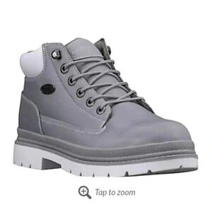 Lugz Men's Drifter Ripstop Chukka Boot..NWT..beautiful pair size 10 in men.